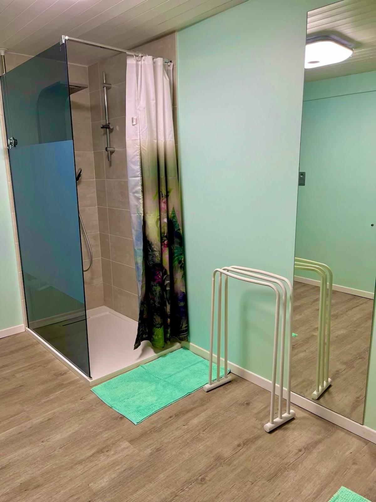 Appartement Dans Maison Familiale Bellevaux Exteriér fotografie