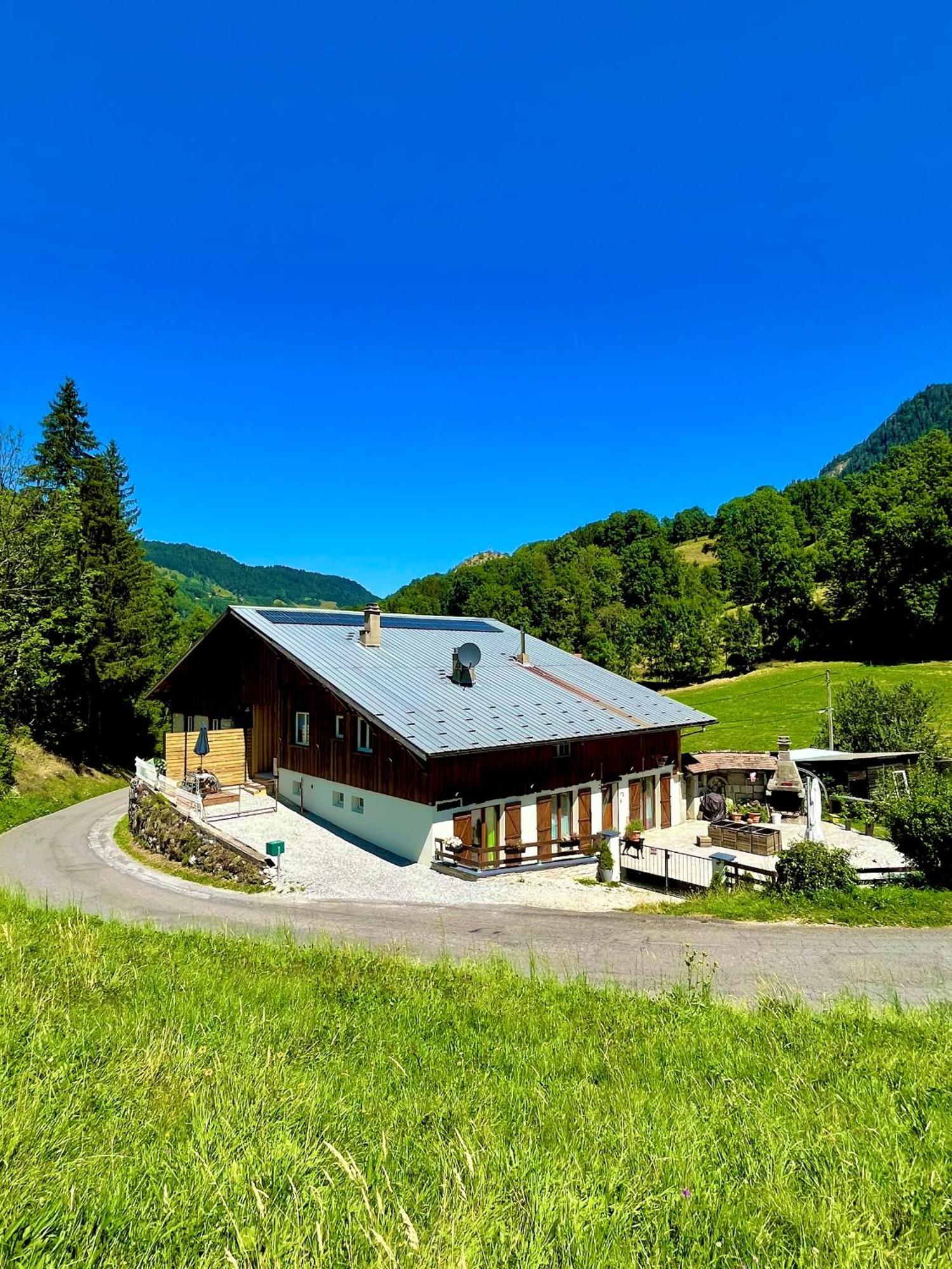 Appartement Dans Maison Familiale Bellevaux Exteriér fotografie
