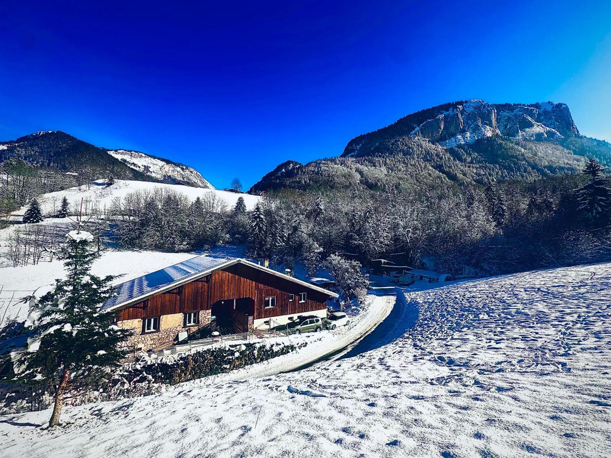 Appartement Dans Maison Familiale Bellevaux Exteriér fotografie